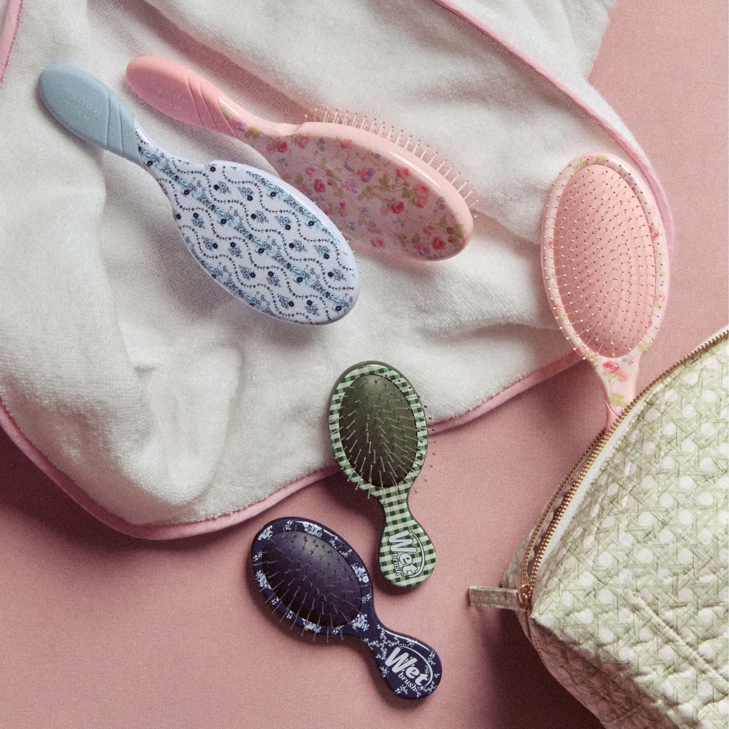 Wet Brush × Hill House Mini Detangler - Olive Gingham - Image 9