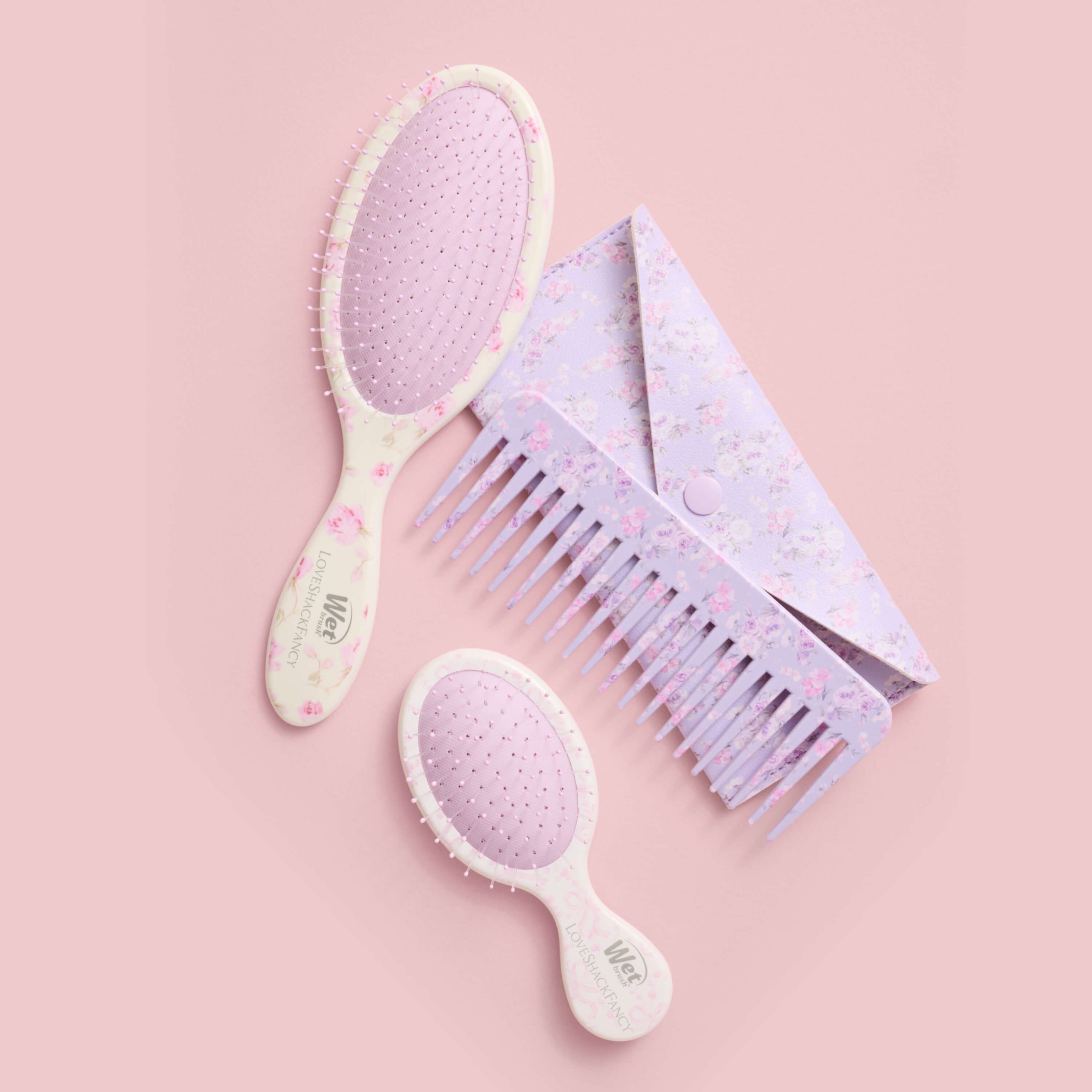 Wet Brush x LoveShackFancy Comb with Case - Happy Thoughts - Image 4